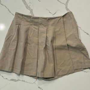 H&M Tan Pleated Skort | Classic & Chic